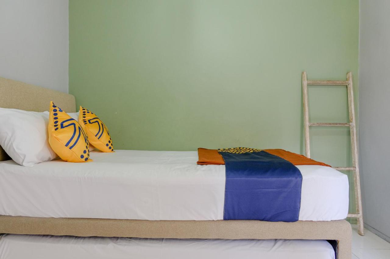 Spot On 1712 Griya Shanta Residence Malang Zewnętrze zdjęcie