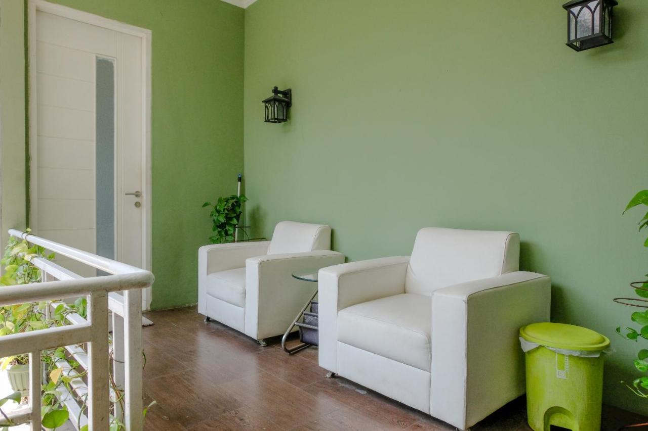 Spot On 1712 Griya Shanta Residence Malang Zewnętrze zdjęcie